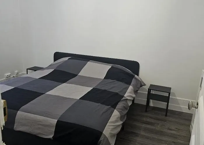 Haussmanien Apartman *